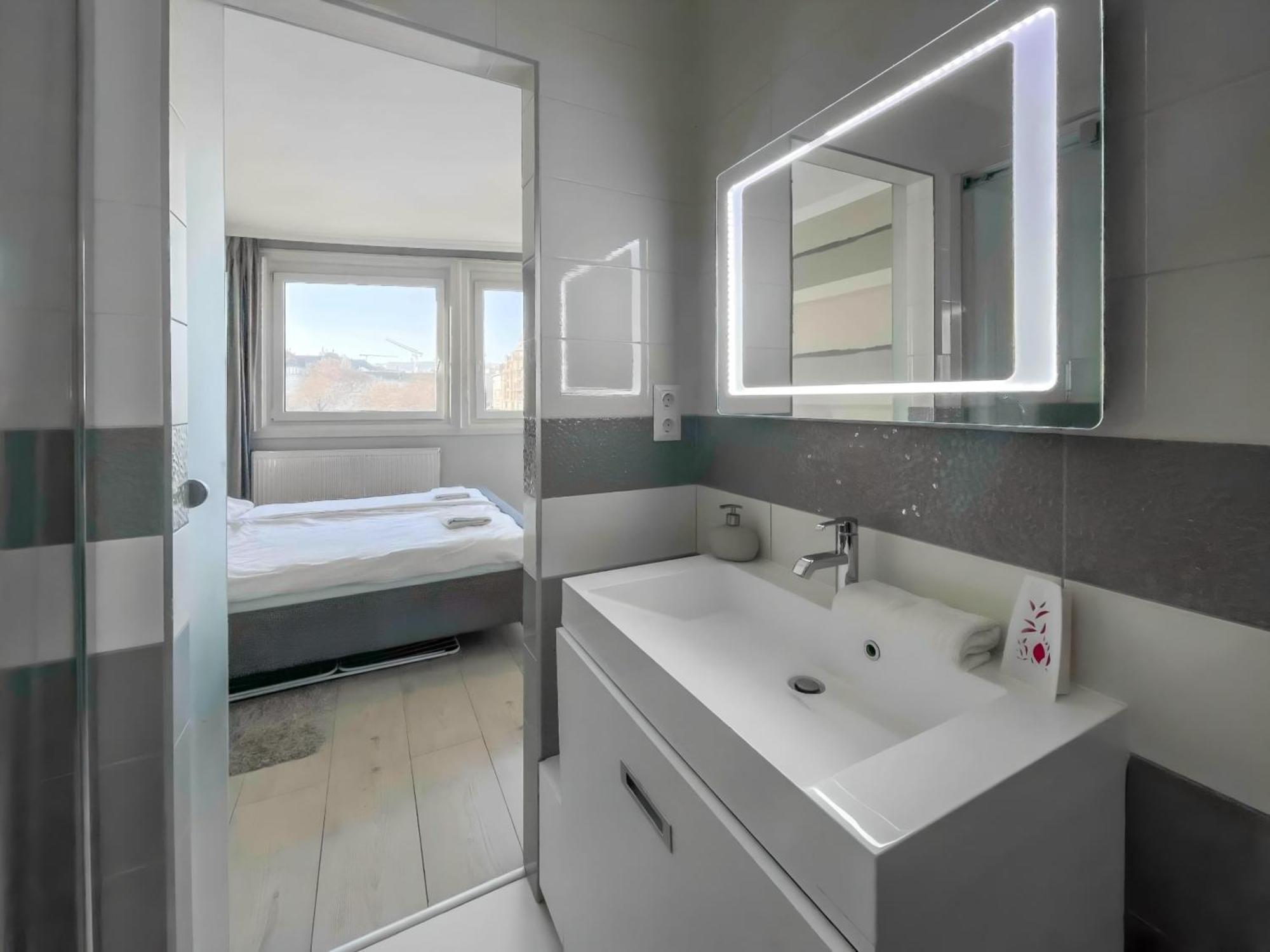 Big Wheel Panoramica Apartment Budapest Ngoại thất bức ảnh