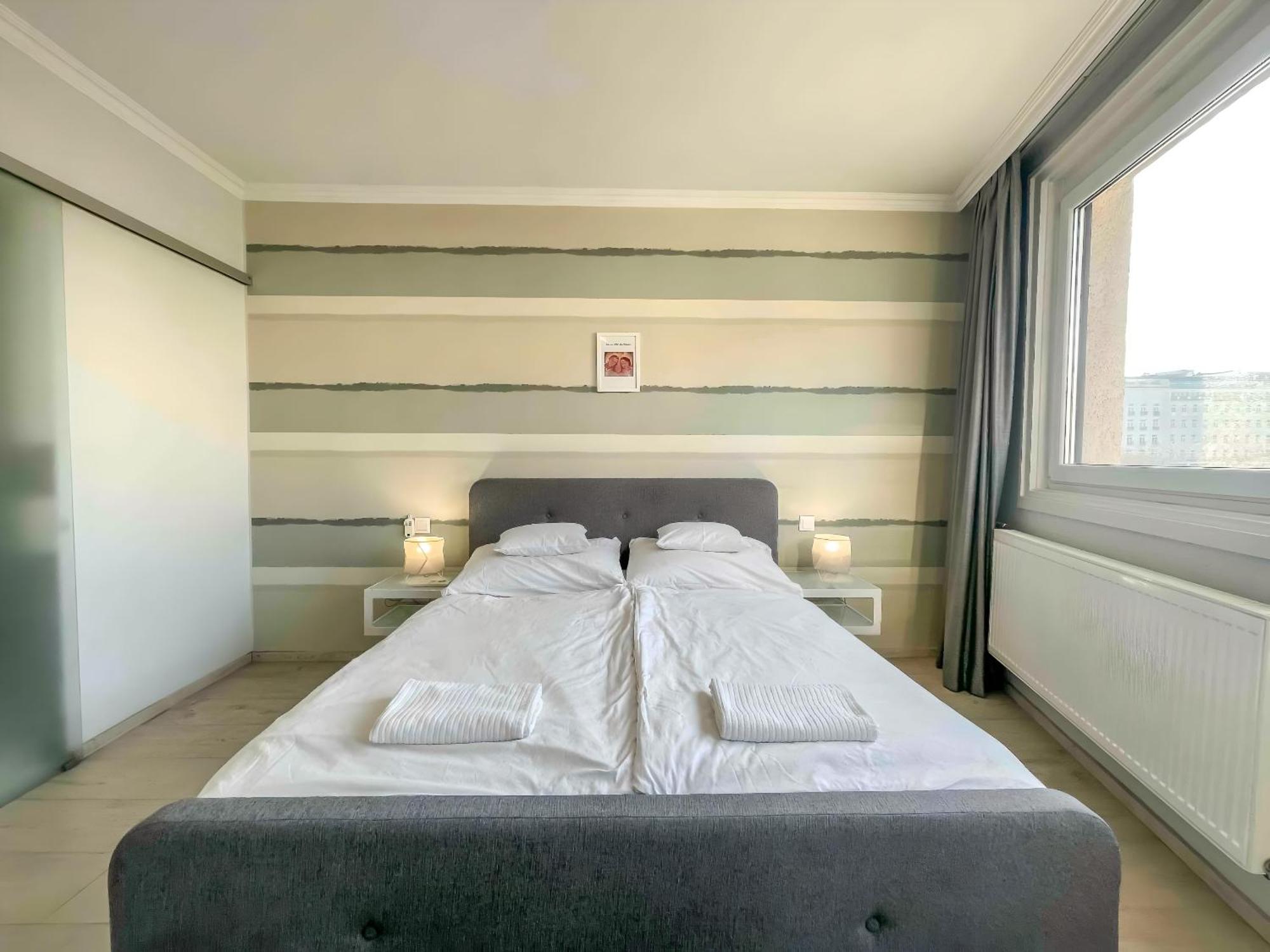 Big Wheel Panoramica Apartment Budapest Ngoại thất bức ảnh